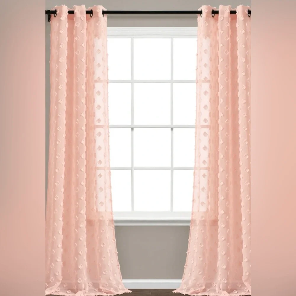🌸 Lush Decor pair grommet curtains with valance.